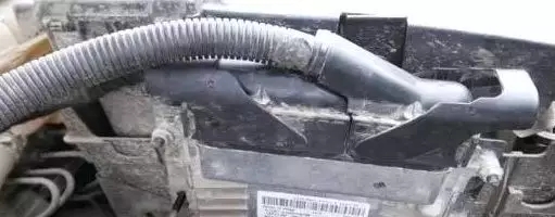 【科魯茲檢測到發動機三缸缺火 發動機怠速抖動 故障燈點亮,加速發闖】圖3