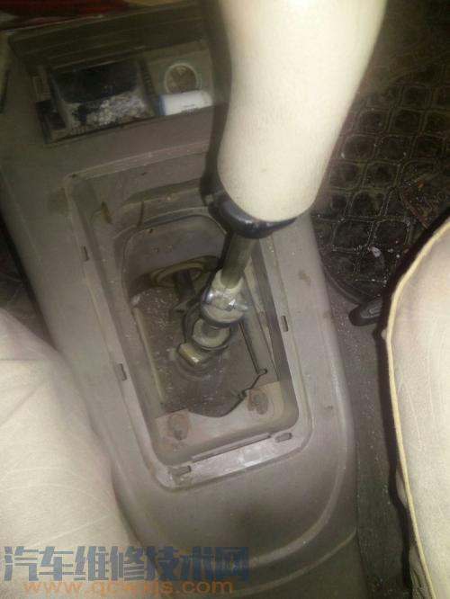 變速器亂檔原因與故障解決方法