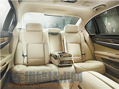 汽車座椅真皮如何清洗保養(yǎng) 汽車真皮座椅清洗方法