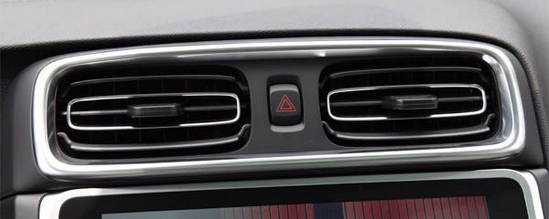 危險(xiǎn)報(bào)警閃光燈是雙閃嗎