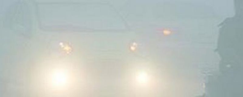 前后霧燈怎么同時開