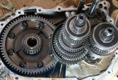 手動(dòng)變速器異響現(xiàn)象、原因和故障排除