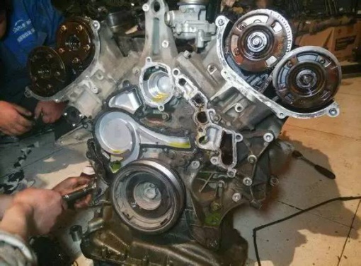 奔馳S350 M272發(fā)動機正時校對（圖）