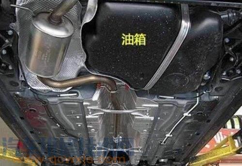 汽車油箱是什么材料 汽車油箱鐵的好還是塑料的好