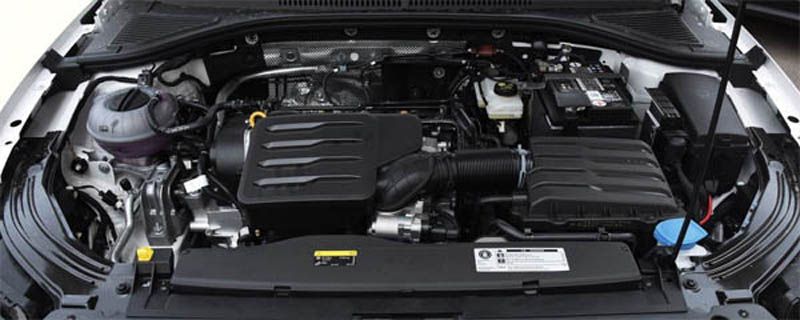 汽車首保機油是免費的嗎