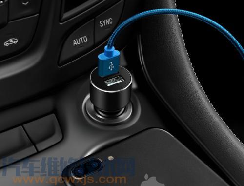 車載充電器如何使用 車載充電器正確使用方法