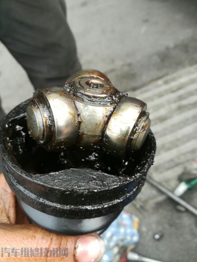 別克凱越換完外球籠后行駛晃動(dòng)強(qiáng)烈解決方案