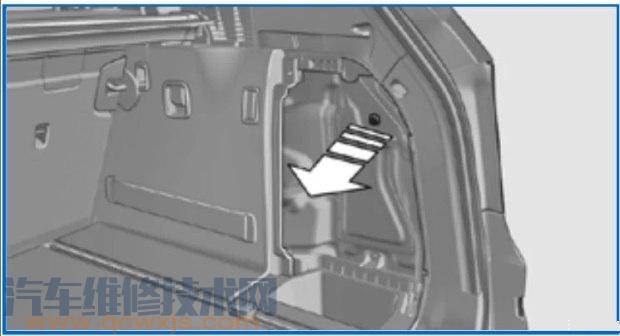寶馬燃油箱蓋應急解鎖方法