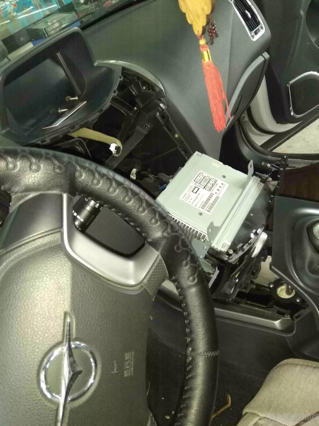 【海馬S5小燈不亮更換保險(xiǎn)絲開(kāi)燈就燒了】圖2