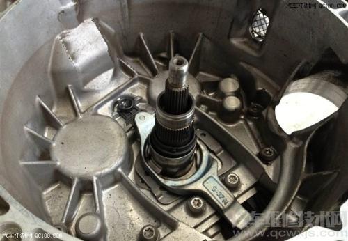 離合器發抖的故障現象 離合器發抖是什么原因