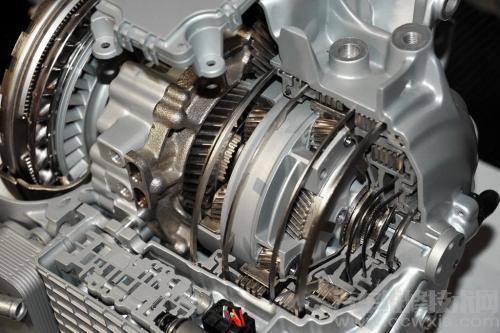 變速箱有異響還能開嗎 變速箱壞的表現(xiàn)癥狀介紹