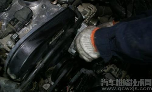 發(fā)電機皮帶多久更換？發(fā)電機皮帶的檢查調(diào)整更換方法