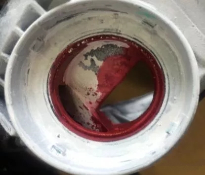 【大眾EA888發動機機油加注口蓋機油泄漏解決方法】圖3