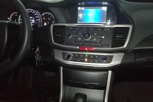 本田雅閣空調(diào)制冷效果差維修案例