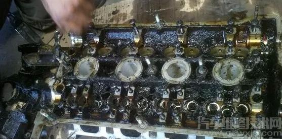 【劣質假機油對車的危害 假機油怎么辨別】圖4