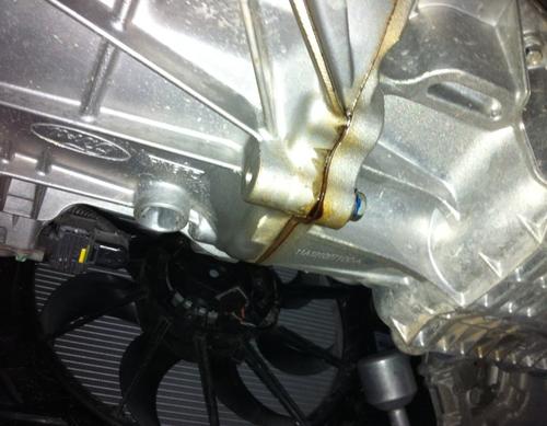 【變速箱漏油是什么原因 變速箱漏油怎么辦】圖3