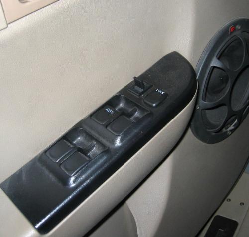 汽車中控鎖的工作原理和組成