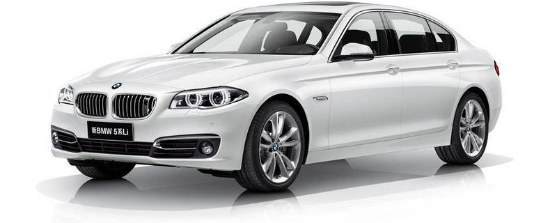 寶馬5系電瓶在哪里