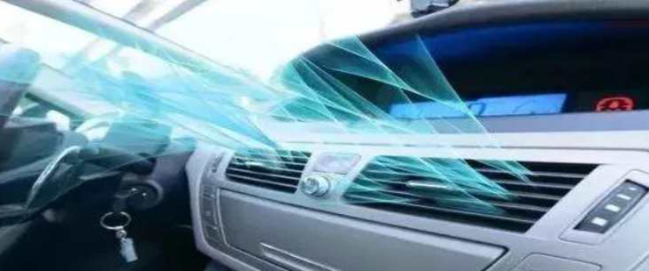 汽車空調有異味，是換空調濾芯，還是清洗蒸發箱？