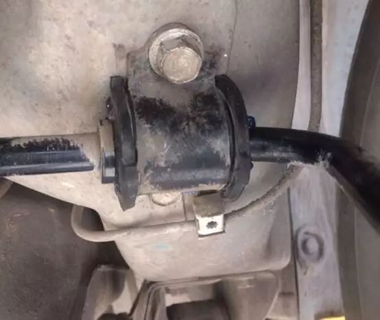 底盤咯吱響是怎么回事?底盤咯吱咯吱響是什么原因 檢查這5個地方準沒錯 底盤咯吱響是怎么回事?底盤咯吱咯吱響是什么原因 檢查這5個地方準沒錯