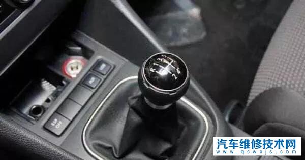 手動擋空擋滑行有害,為什么一些老司機還在用空擋滑行? 手動擋空擋滑行有害,為什么一些老司機還在用空擋滑行?