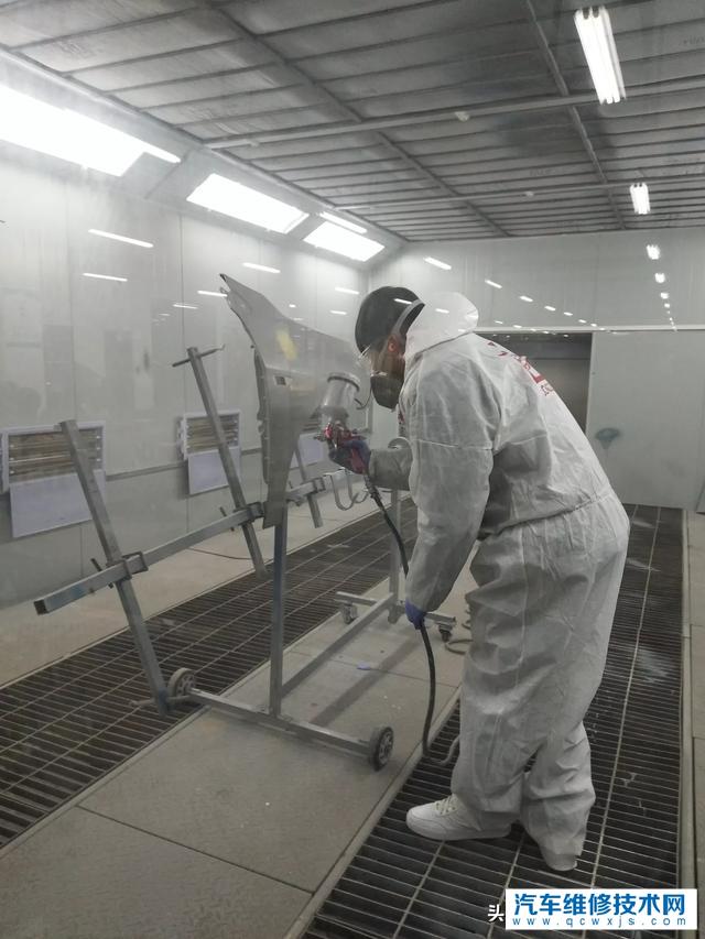 汽車車身劃痕如何修復與保養？