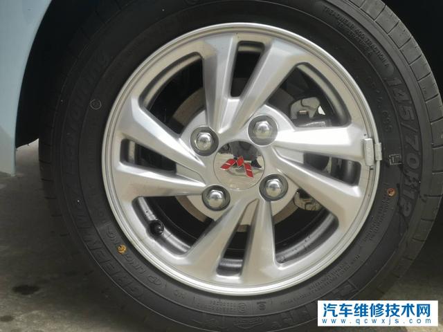 五菱宏光min多少錢 五菱宏光mini怎么樣 五菱宏光min多少錢 五菱宏光mini怎么樣