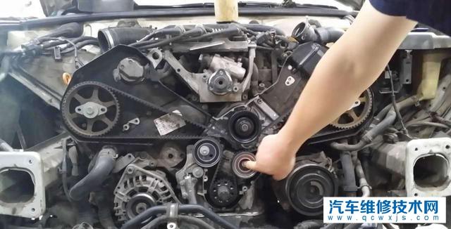 【汽車(chē)開(kāi)鍋什么意思？如何避免發(fā)動(dòng)機(jī)開(kāi)鍋呢】圖4