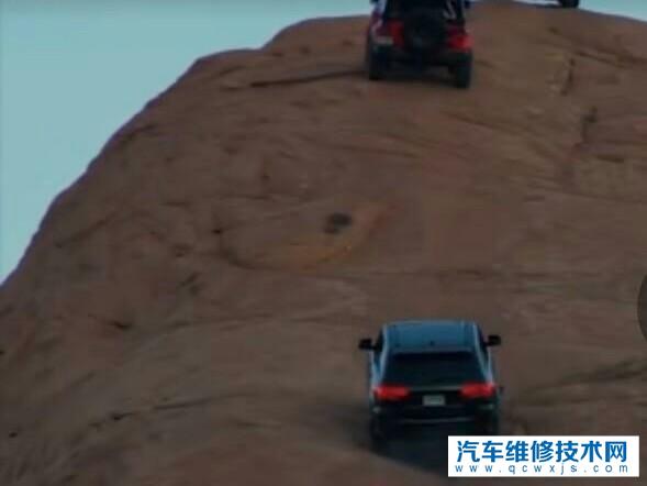 半坡起步一放腳剎就死火什么原因？