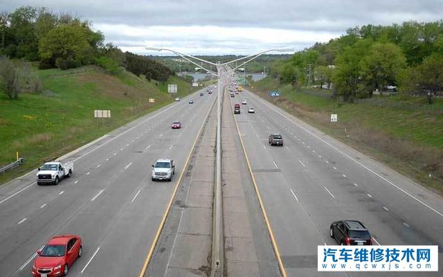 【高考結束后可以考駕照嗎？考駕照要多少歲才能考】圖1