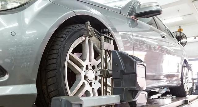 【汽車輪胎前后對調做動平衡可以了嗎？需要做四輪定位嗎？】圖1