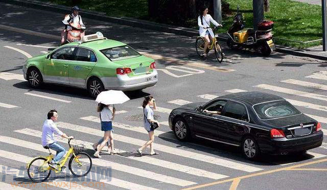為什么杭州的機動車禮讓行人做得這么好？