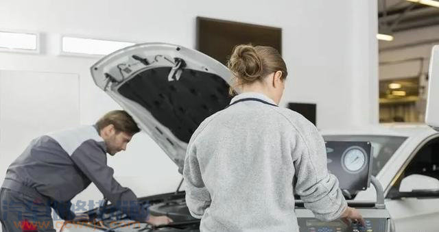 【為什么下雪時要把汽車雨刷豎起來？】圖3