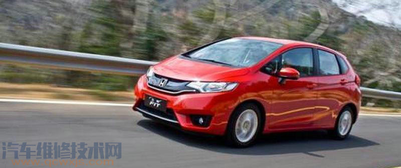 汽車安全帶的正確使用方法