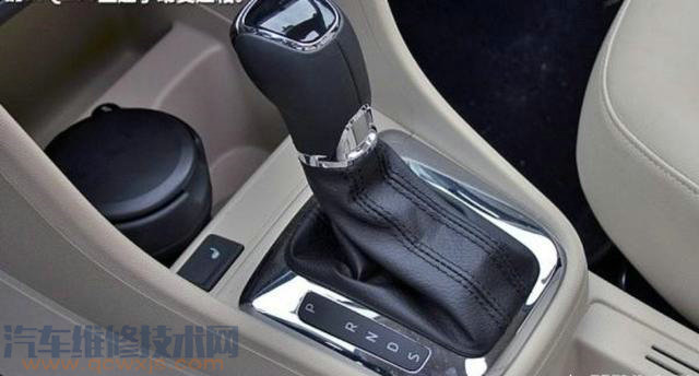 斯柯達(dá)昕動(dòng)自動(dòng)檔沒(méi)有手動(dòng)加減檔對(duì)駕駛感受影響大嗎? 斯柯達(dá)昕動(dòng)自動(dòng)檔沒(méi)有手動(dòng)加減檔對(duì)駕駛感受影響大嗎?