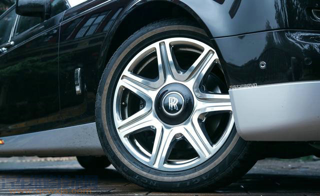 什么是方向盤虛位? 什么是方向盤虛位?