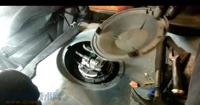 【汽濾多長久更換一次？內置汽油濾芯用更換嗎？】圖3