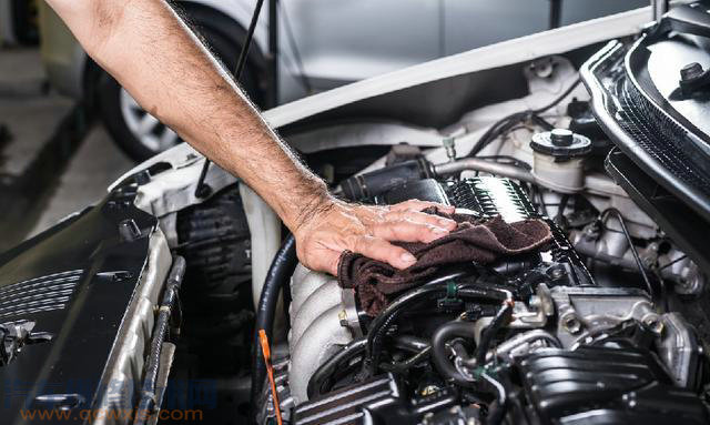 全合成機油可以一年跑一萬公里后再換嗎? 全合成機油可以一年跑一萬公里后再換嗎?