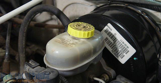 剎車沒問題為什么仍需要更換剎車油? 剎車沒問題為什么仍需要更換剎車油?