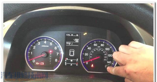 首保后跑二千多公里,儀表盤上就現一個小扳手是怎么回事? 首保后跑二千多公里,儀表盤上就現一個小扳手是怎么回事?