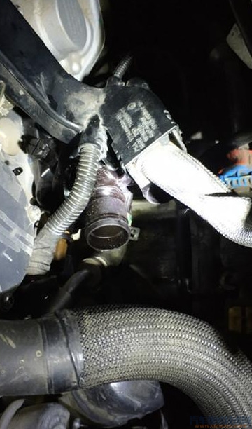 【發動機故障燈突然亮了什么原因,怎么辦】圖3