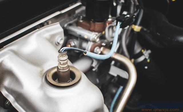 汽車啟動(dòng)后轉(zhuǎn)速多少算正常?轉(zhuǎn)速多少可以起步 汽車啟動(dòng)后轉(zhuǎn)速多少算正常?轉(zhuǎn)速多少可以起步