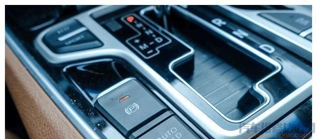 【怎么區分電子手剎和自動駐車？】圖2