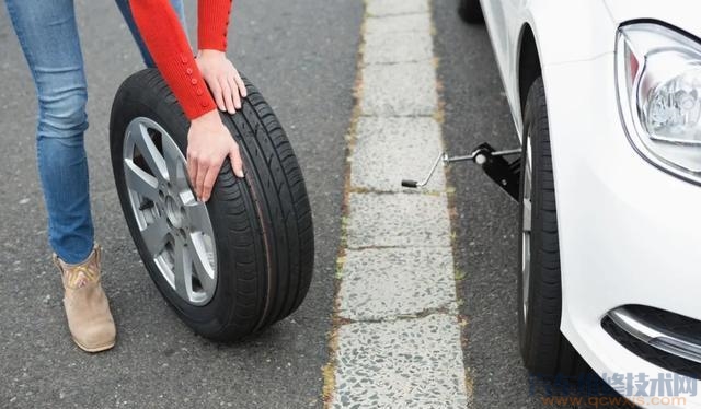 汽車輪胎扎釘子了補胎還是換胎? 汽車輪胎扎釘子了補胎還是換胎?