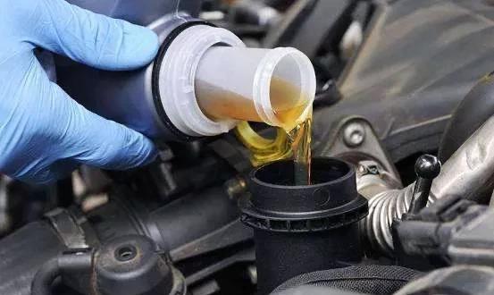 加0w20的嗎機油可以換0w40的機油嗎? 加0w20的嗎機油可以換0w40的機油嗎?