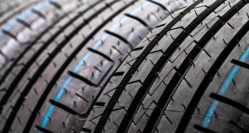 【汽車一般多少公里換一次輪胎？換輪胎有什么注意事項(xiàng)？】圖2