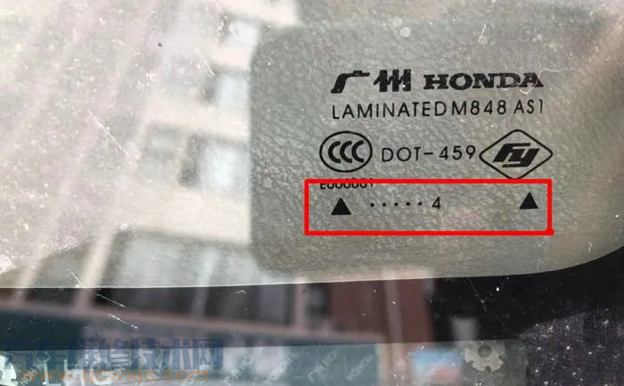 汽車玻璃生產日期..怎么看?汽車玻璃生產日期黑點代表什么 汽車玻璃生產日期..怎么看?汽車玻璃生產日期黑點代表什么