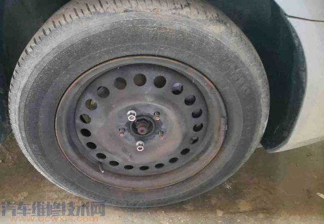 汽車電瓶沒電了電子手剎會失靈嗎? 汽車電瓶沒電了電子手剎會失靈嗎?