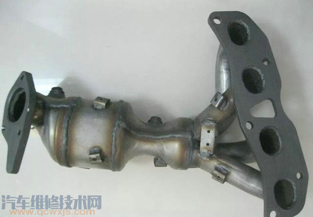 汽車排氣管一根和兩根的區(qū)別是什么? 汽車排氣管一根和兩根的區(qū)別是什么?