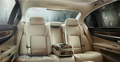 汽車真皮座椅有必要裝座套嗎?